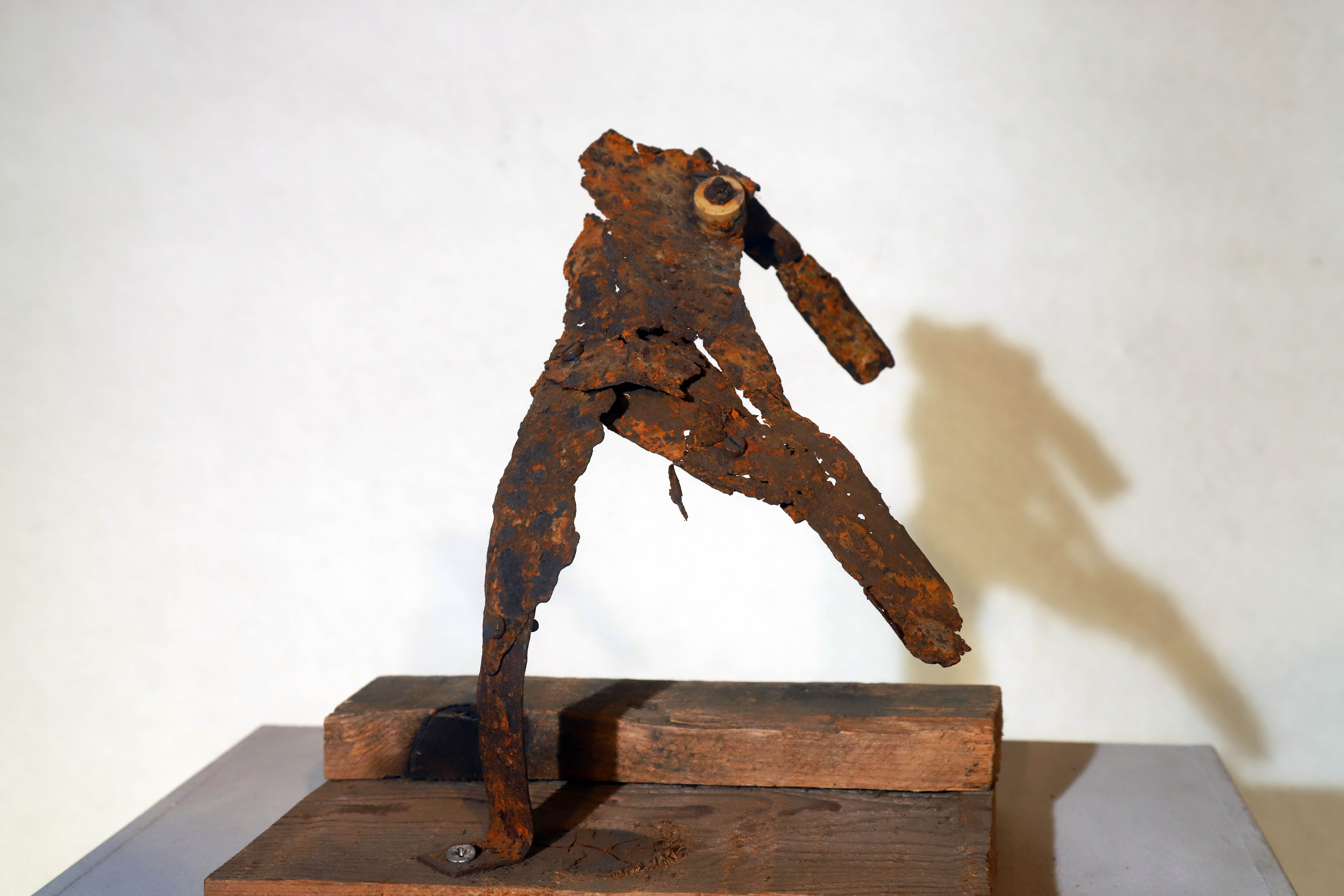 Antonio Panzuto - sculture Ruggini - Figura danzante 12 - Rusty sculpture Dancing figure
