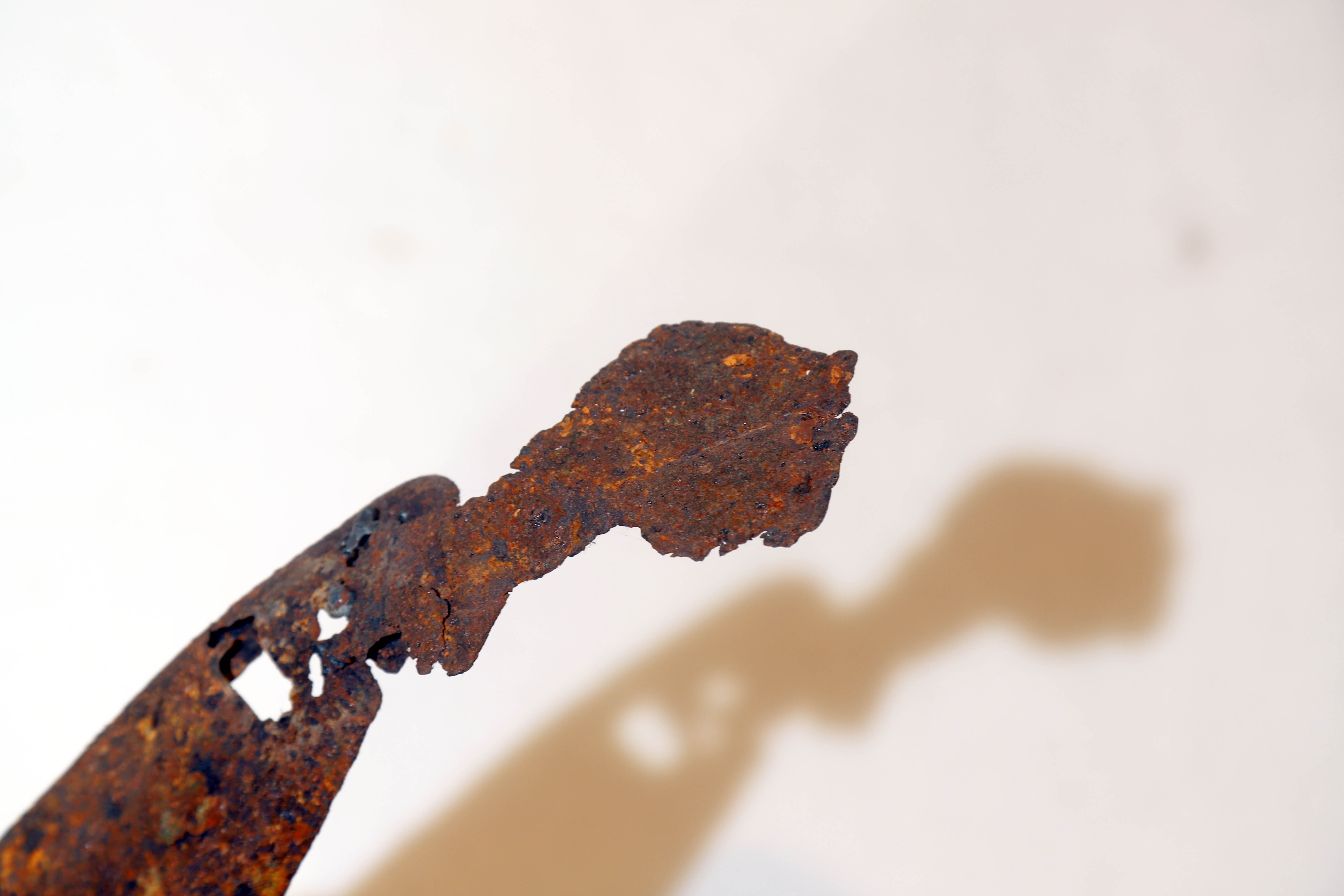 Antonio Panzuto - sculture Ruggini - Figura danzante 8 Il Pensatore - Rusty sculpture Dancing figure The Thinker