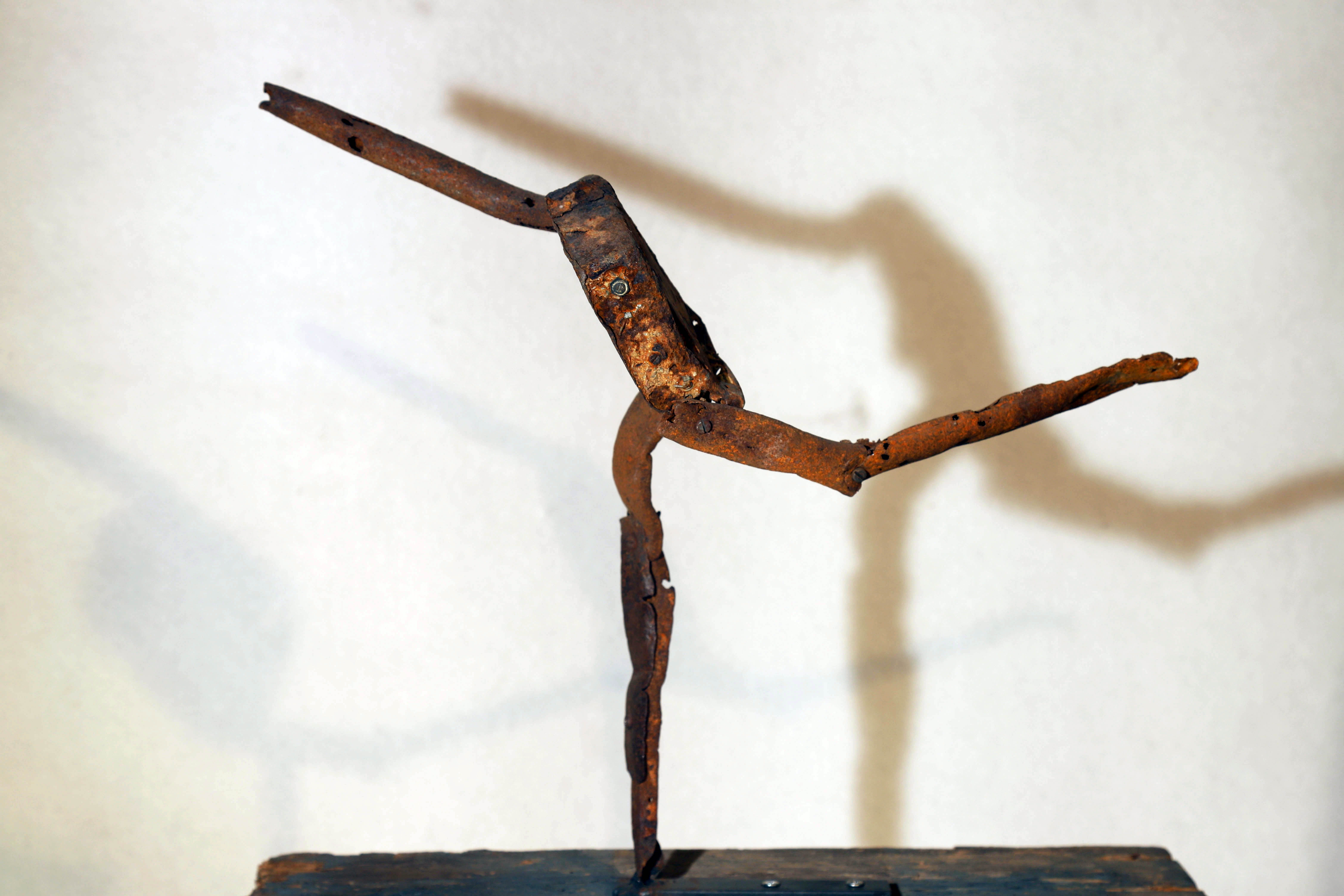 Antonio Panzuto - sculture Ruggini - Figura danzante 2 - Rusty sculpture Dancing figure