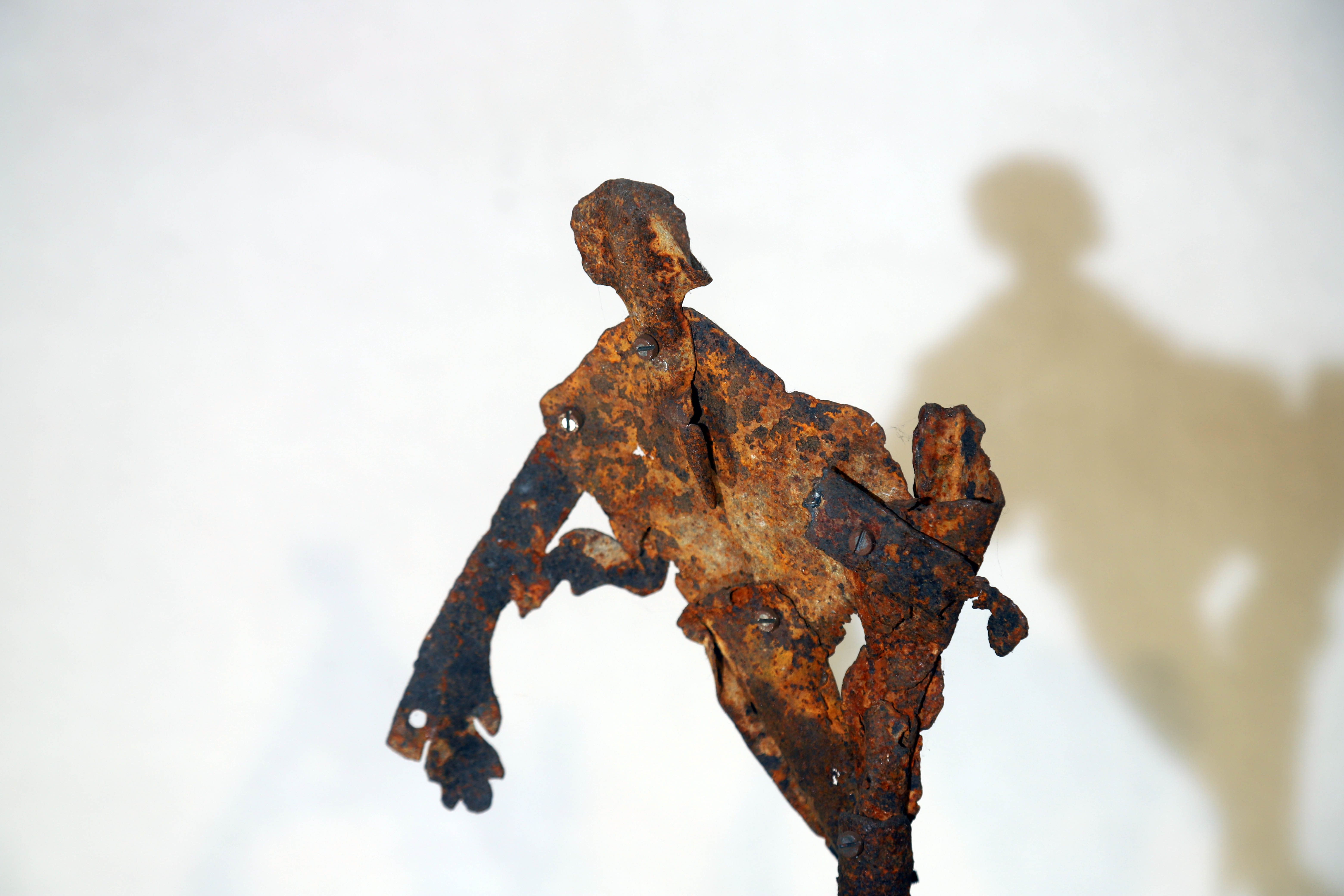 Antonio Panzuto - sculture Ruggini - Figura danzante 3 - Rusty sculpture Dancing figure